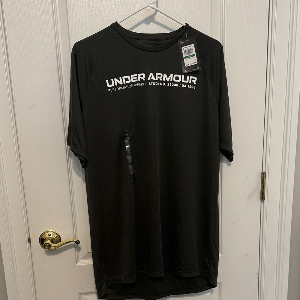 Under Armour dark green tee